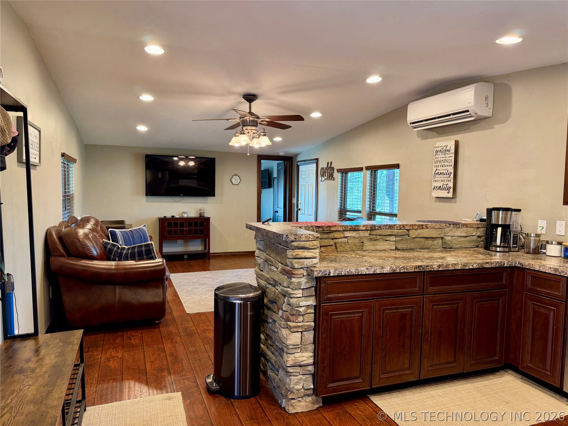 113983 S 4281 Road Property Photo 11