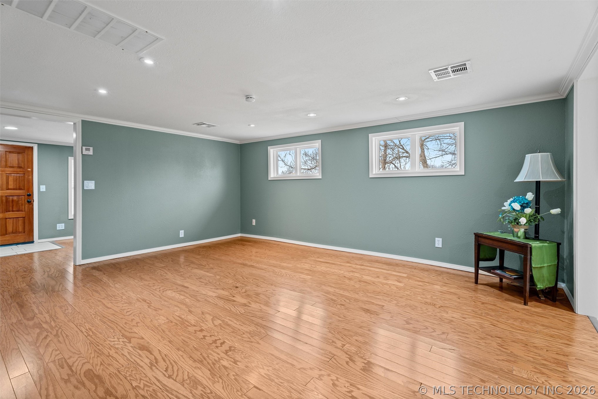 320 Nw Margarite Avenue Property Photo 9