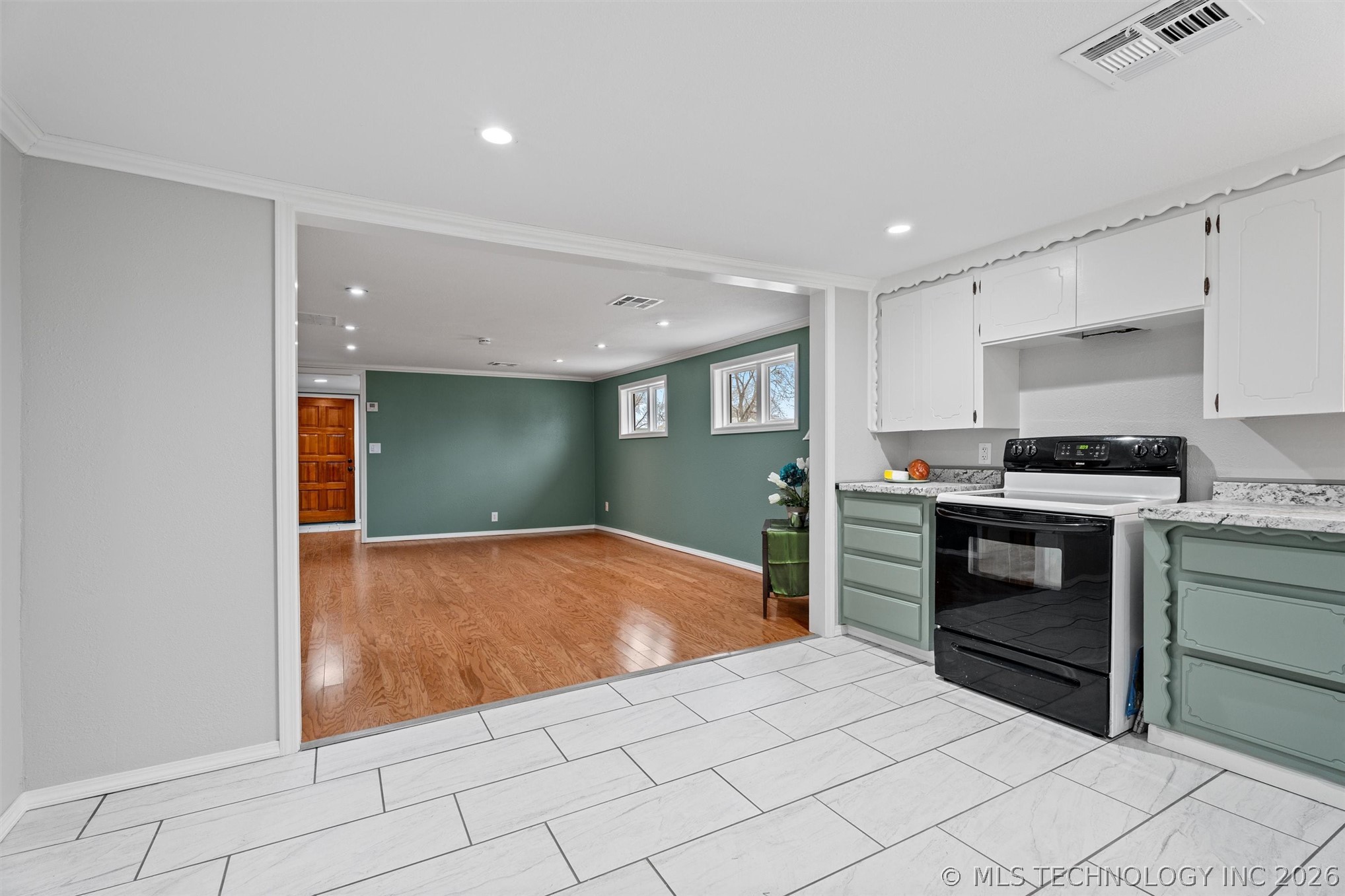 320 Nw Margarite Avenue Property Photo 14