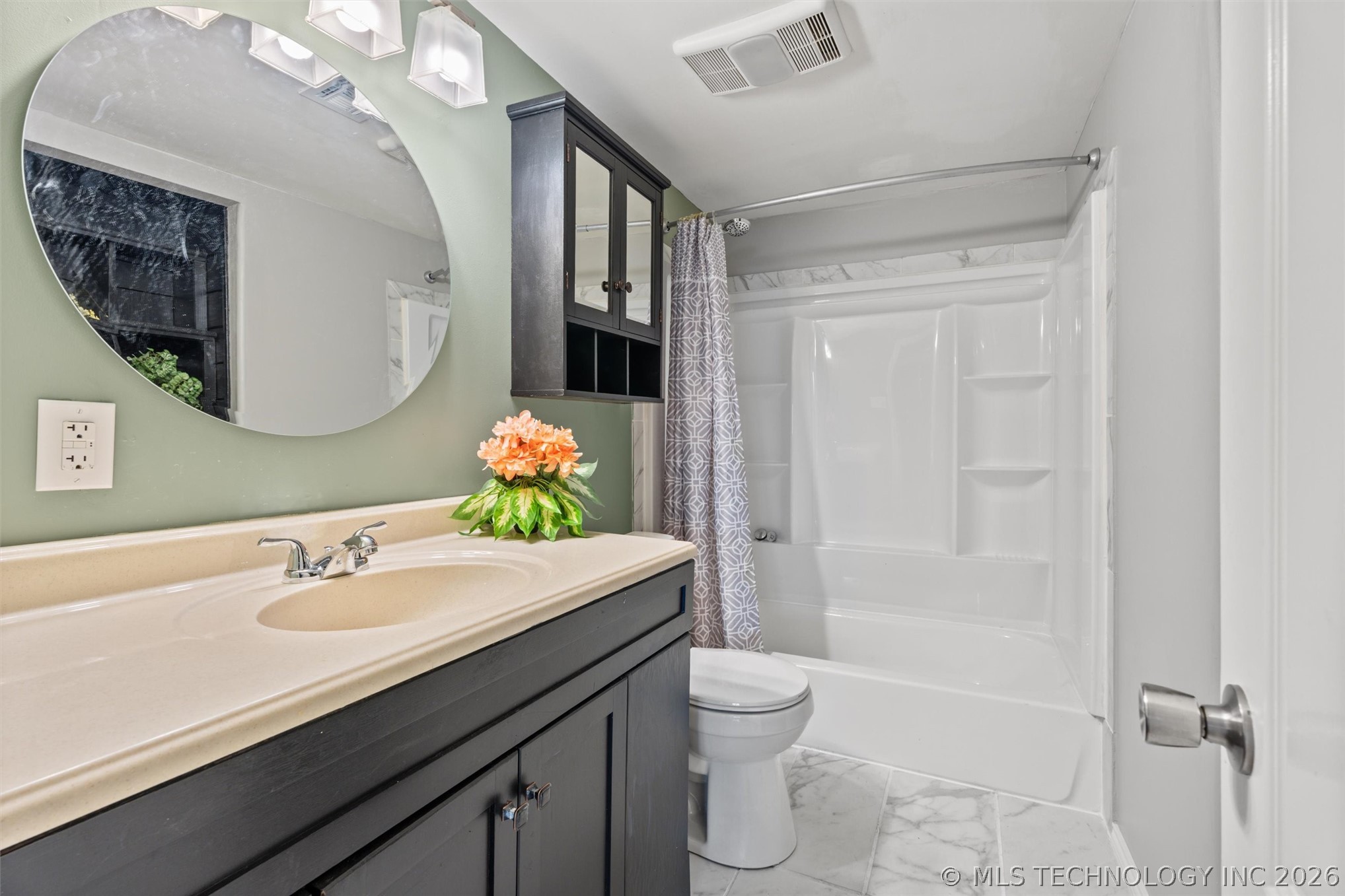 320 Nw Margarite Avenue Property Photo 15