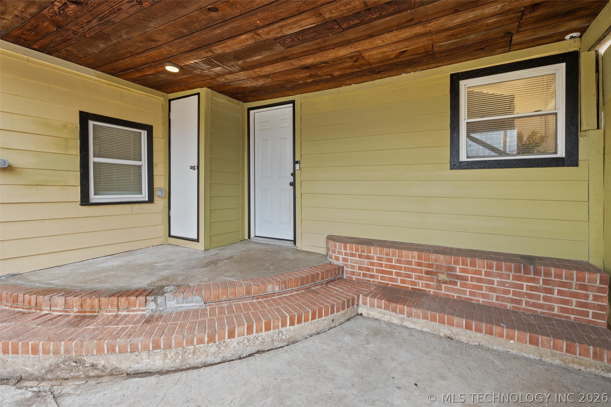 320 Nw Margarite Avenue Property Photo 26