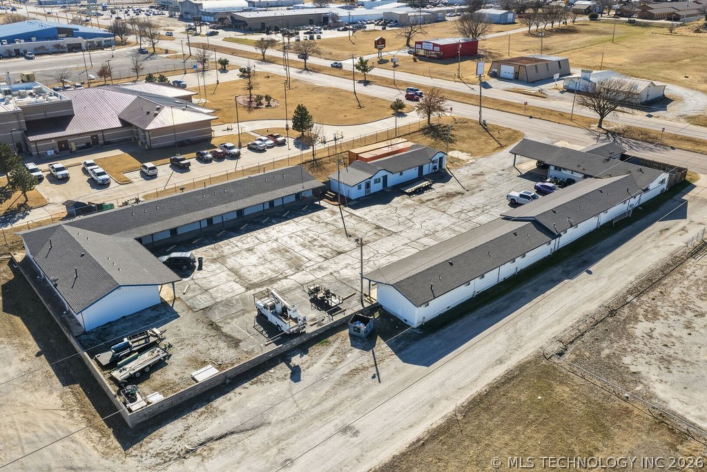 1900 N Broadway Property Photo 36