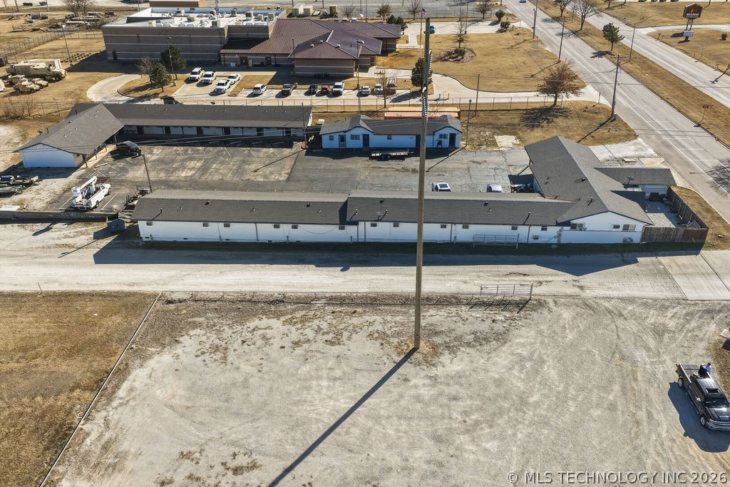 1900 N Broadway Property Photo 38