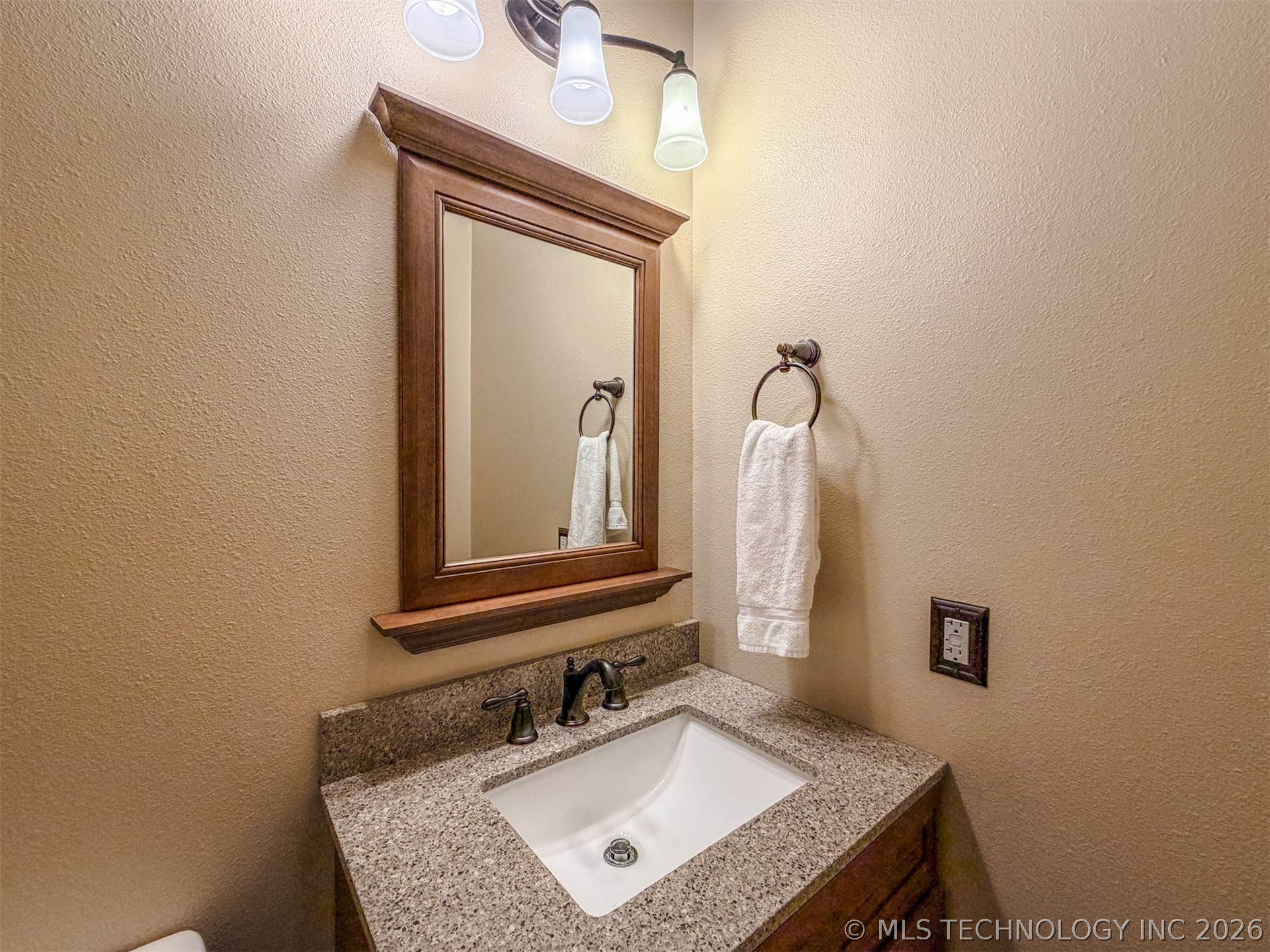 25575 E 785 Road Property Photo 37