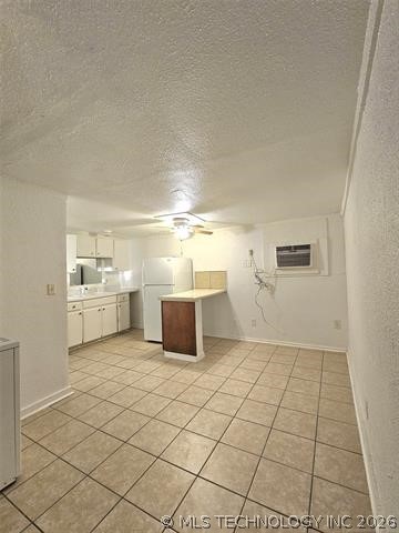 713 S Yale Avenue 1/2 Property Photo 4