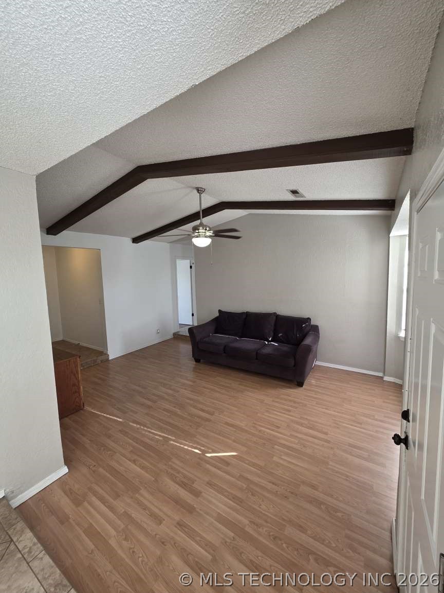 1628 S Redbud Place Property Photo 4