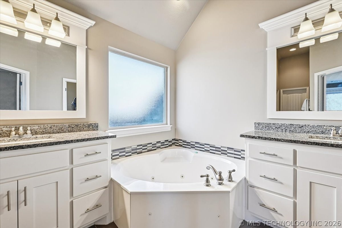 4392 S 169th East Avenue Property Photo 29