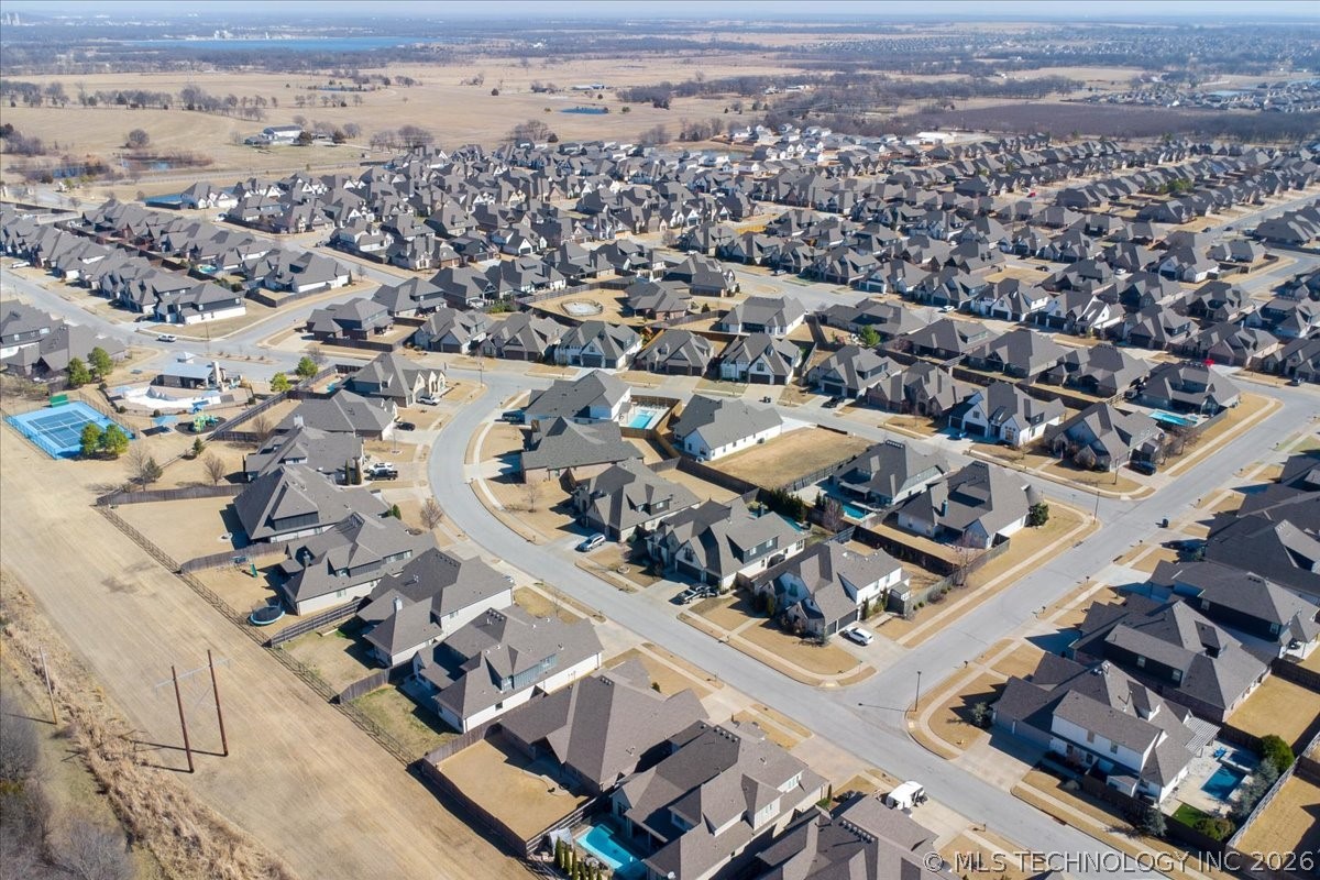 4392 S 169th East Avenue Property Photo 48