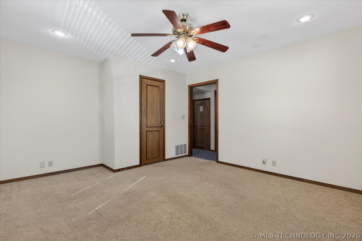 510 Se Cherokee Avenue Property Photo 15