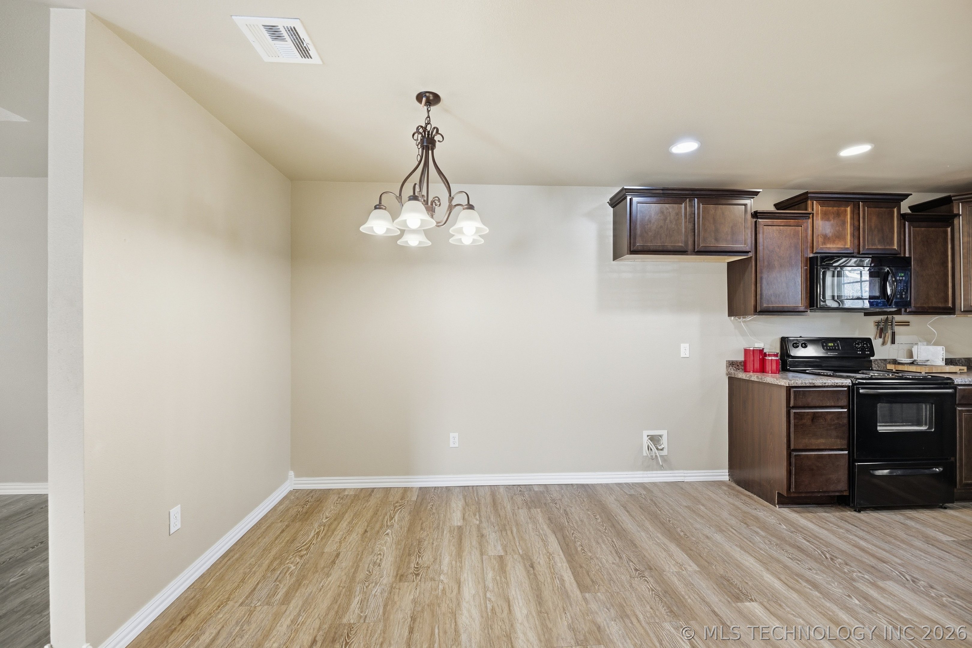 14650 S Toledo Place Property Photo 12