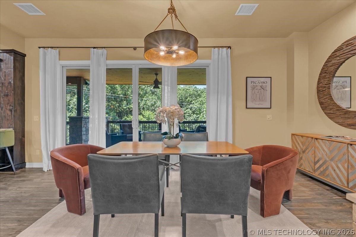 12636 S 13th Place Property Photo 10