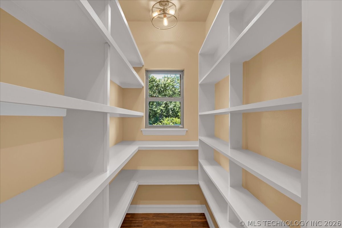 12636 S 13th Place Property Photo 22