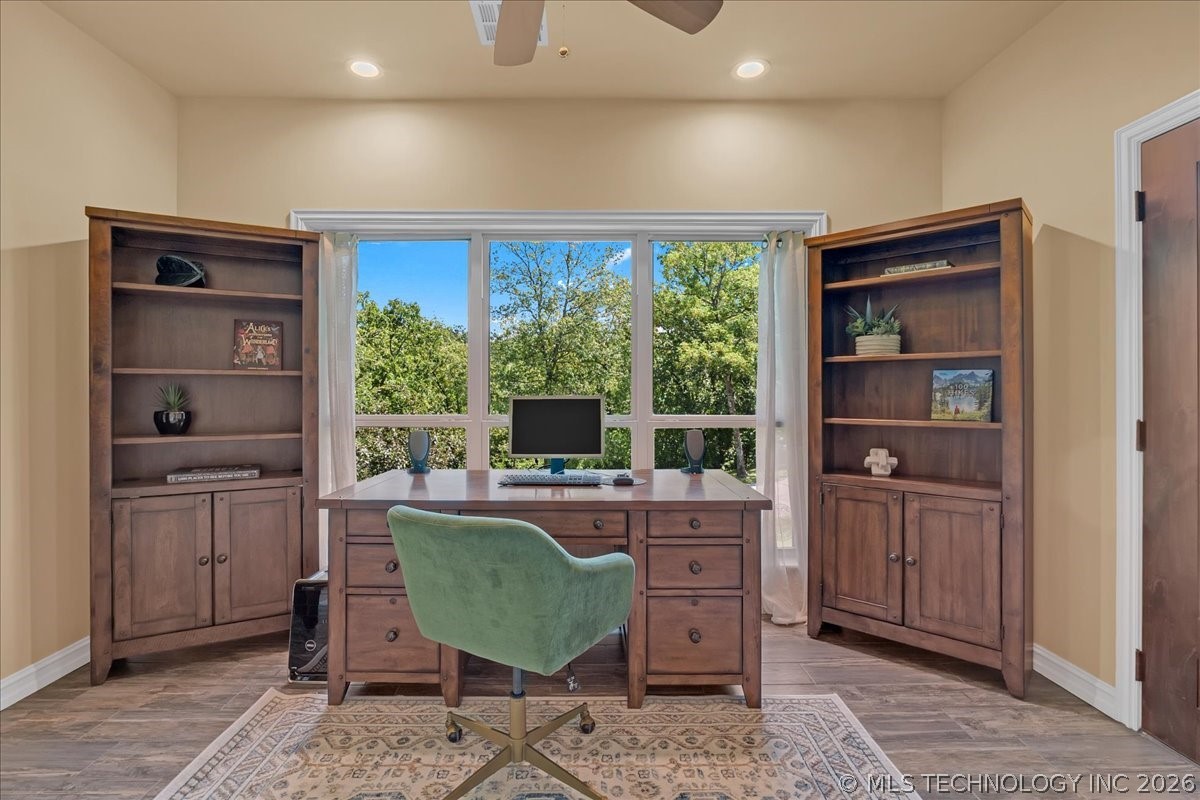 12636 S 13th Place Property Photo 29