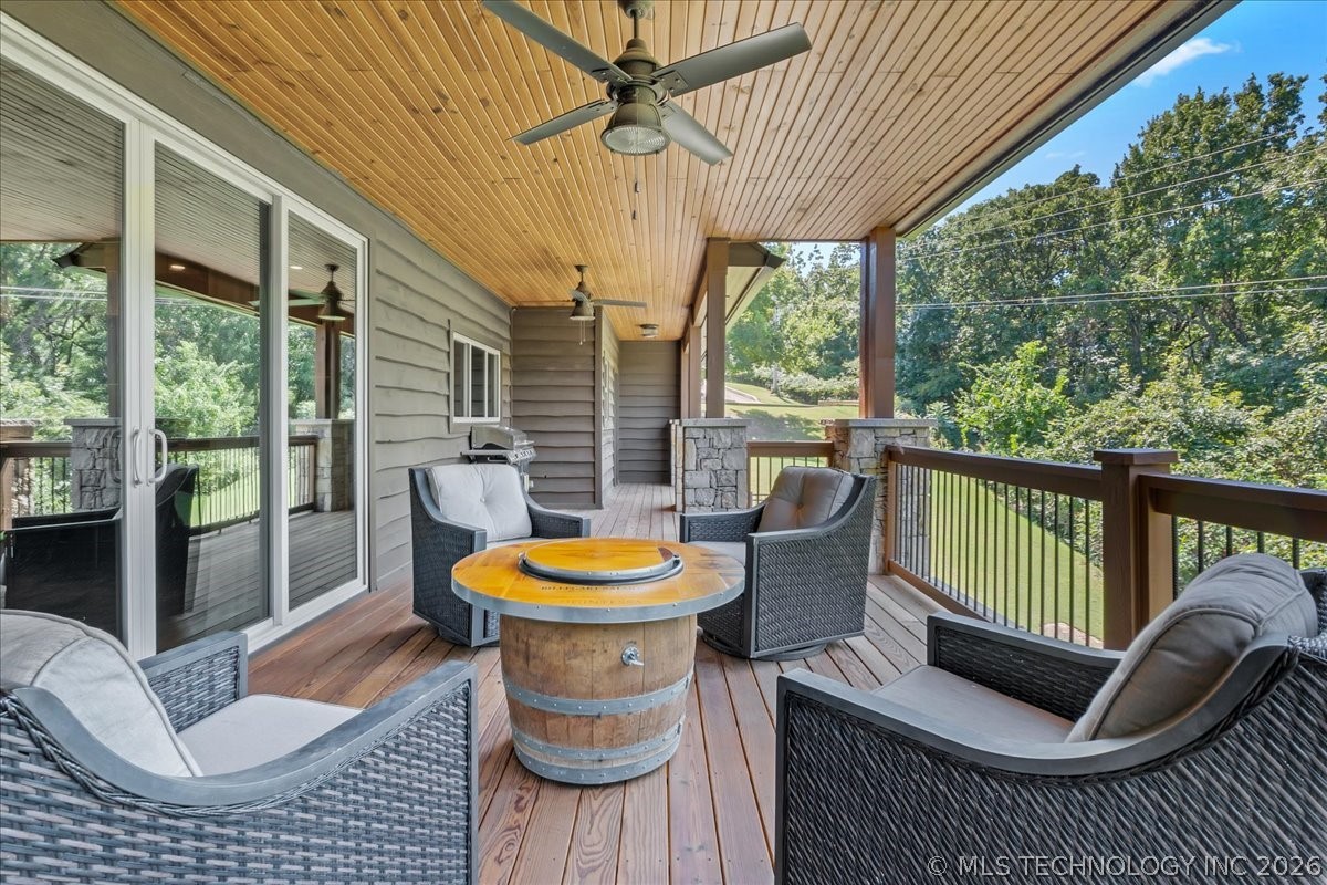 12636 S 13th Place Property Photo 42