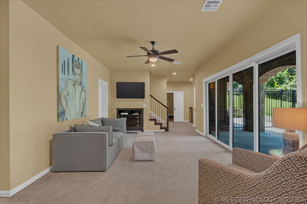 12636 S 13th Place Property Photo 61