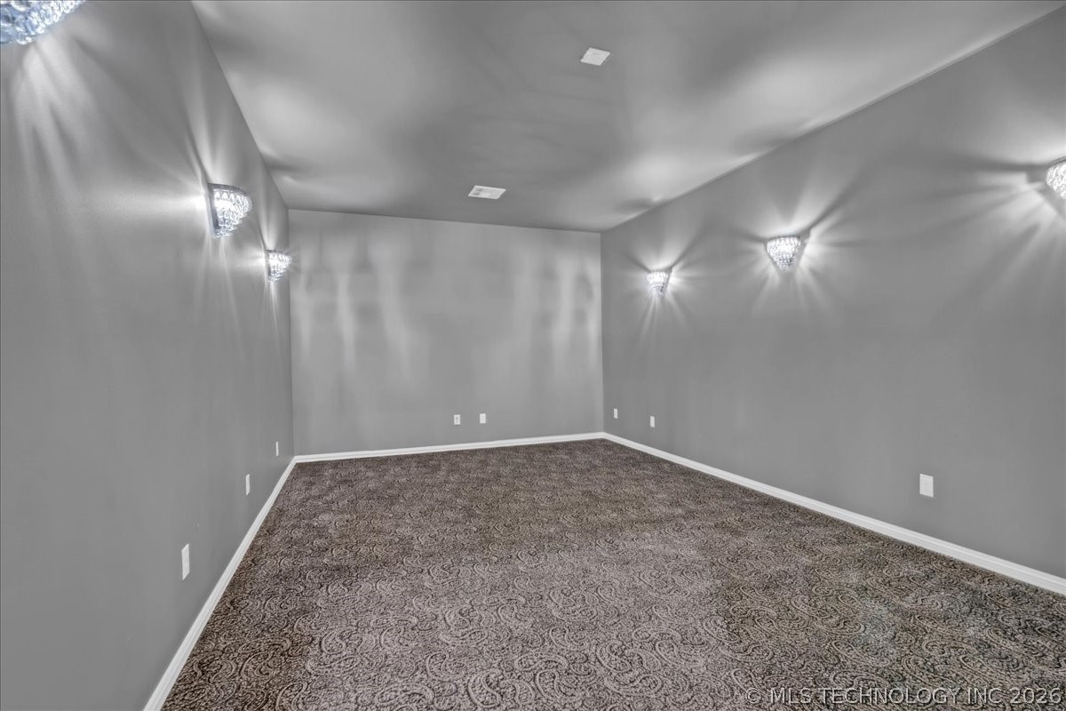 12636 S 13th Place Property Photo 70