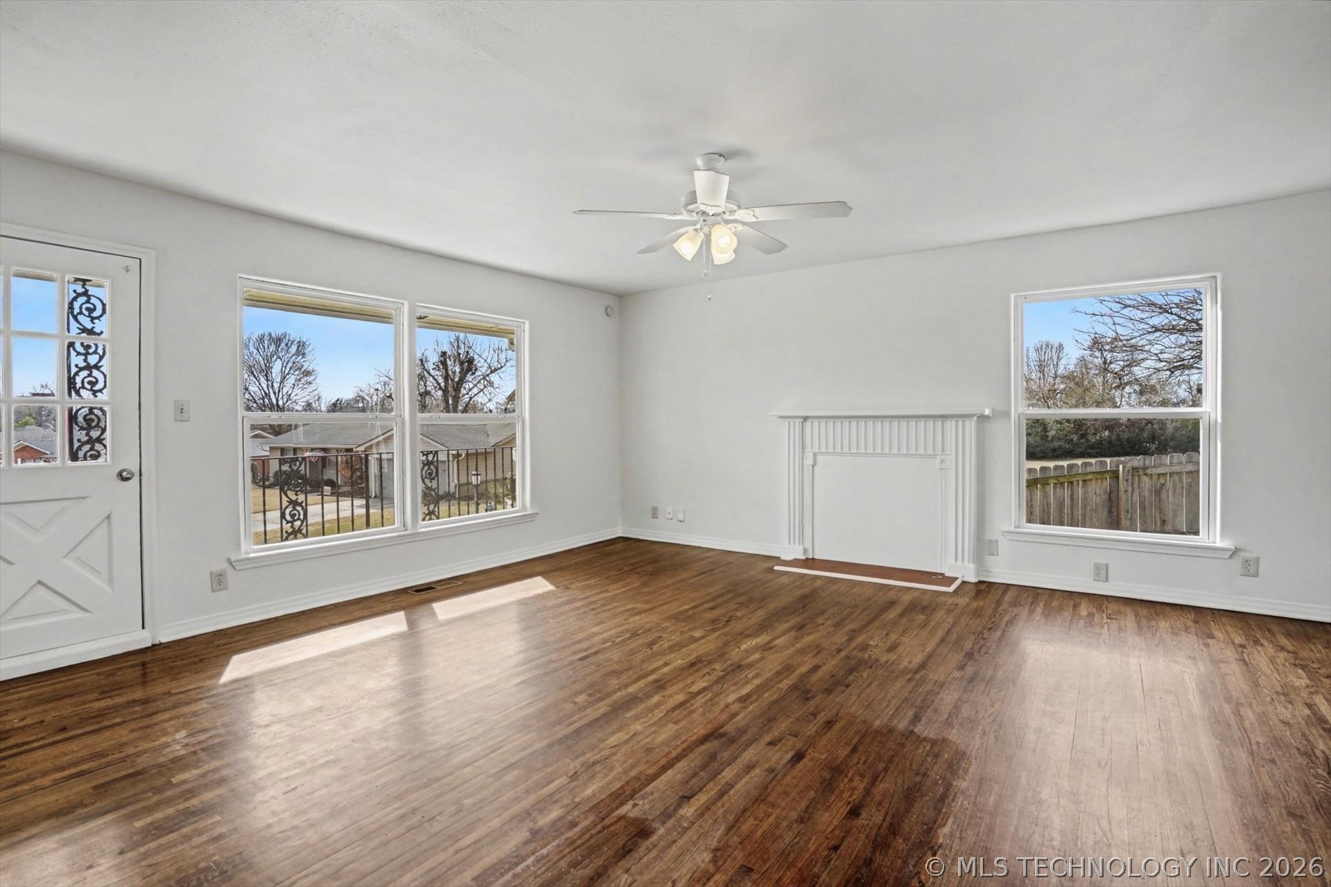 3802 S Allegheny Avenue Property Photo 3