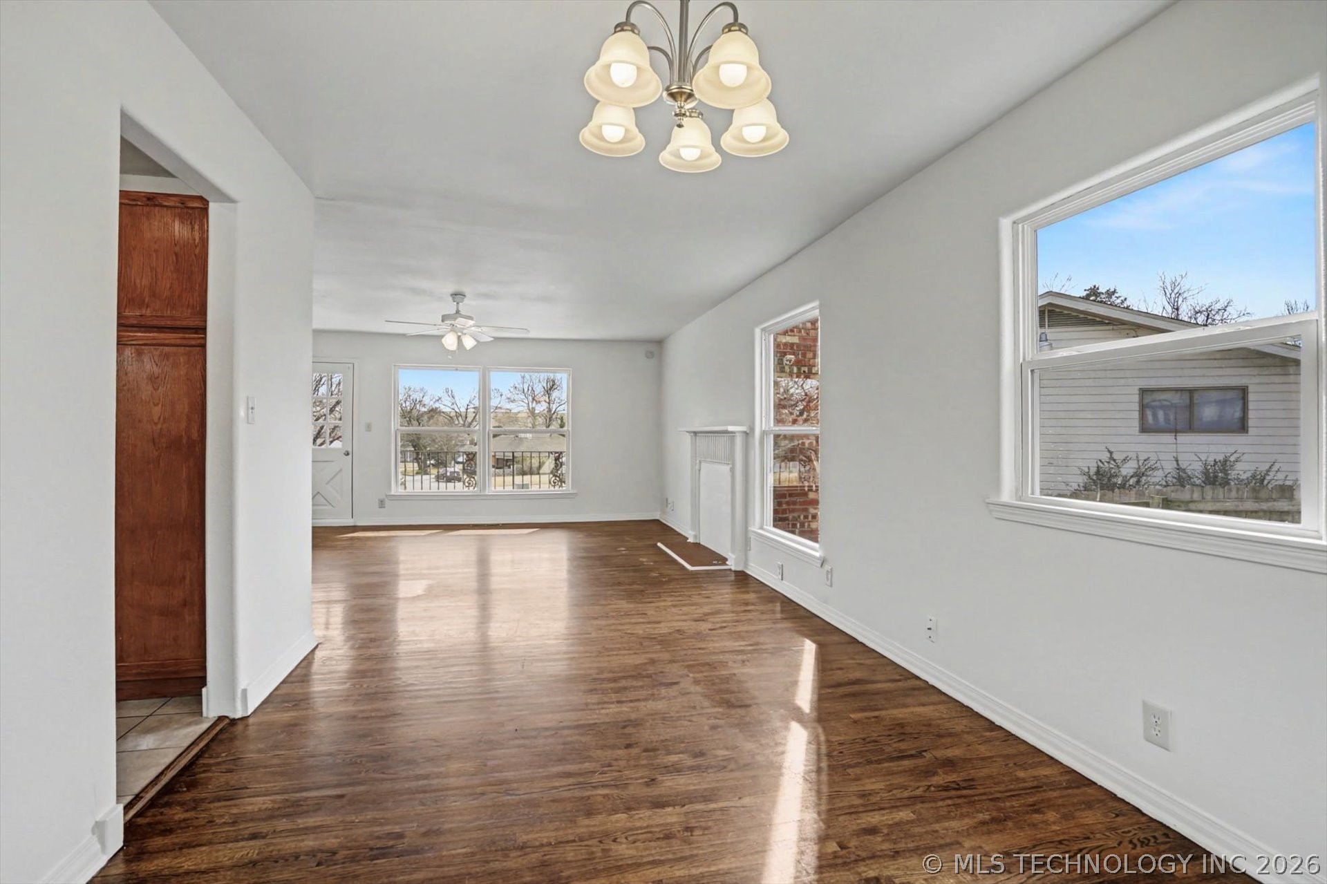 3802 S Allegheny Avenue Property Photo 8