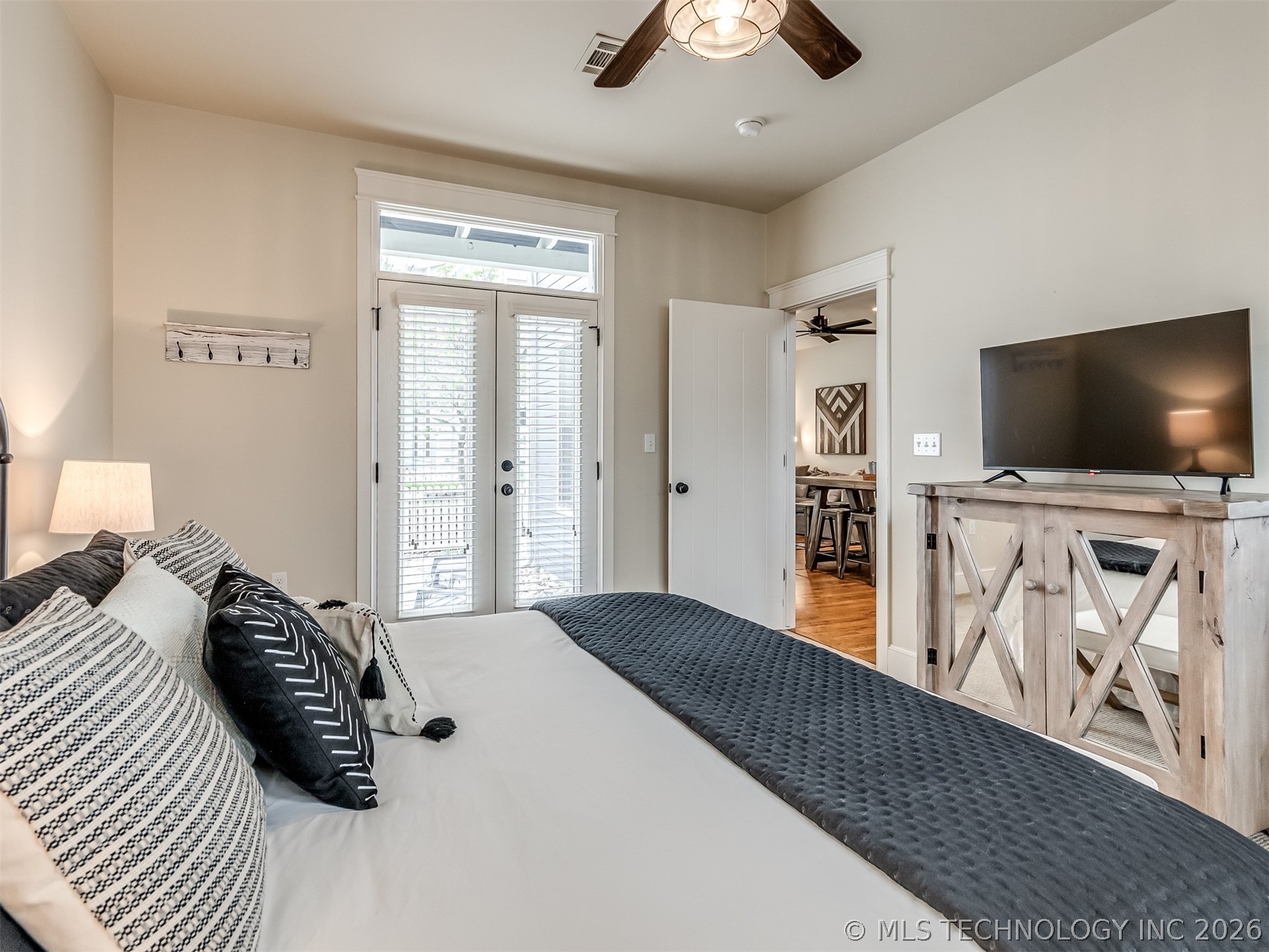 33 Boardwalk Avenue C Property Photo 18