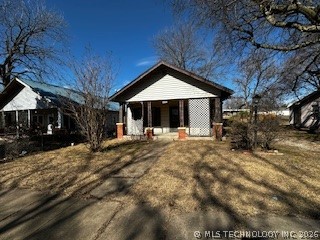 806 E Tahlequah Property Photo 1