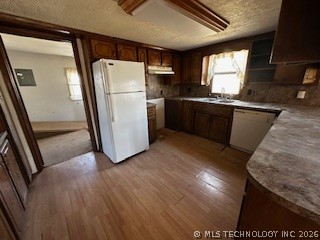 806 E Tahlequah Property Photo 9