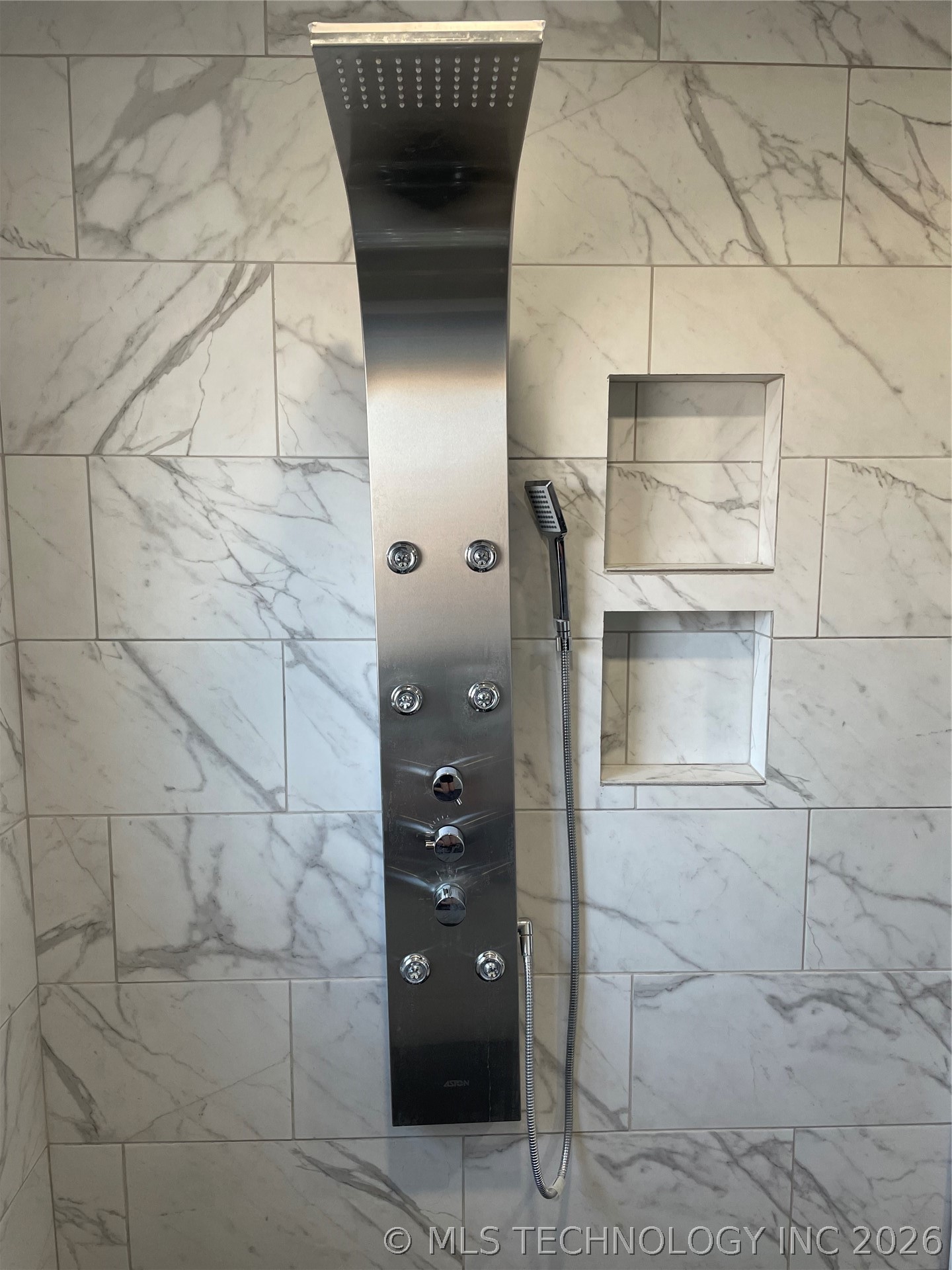 335 Travertine Property Photo 19