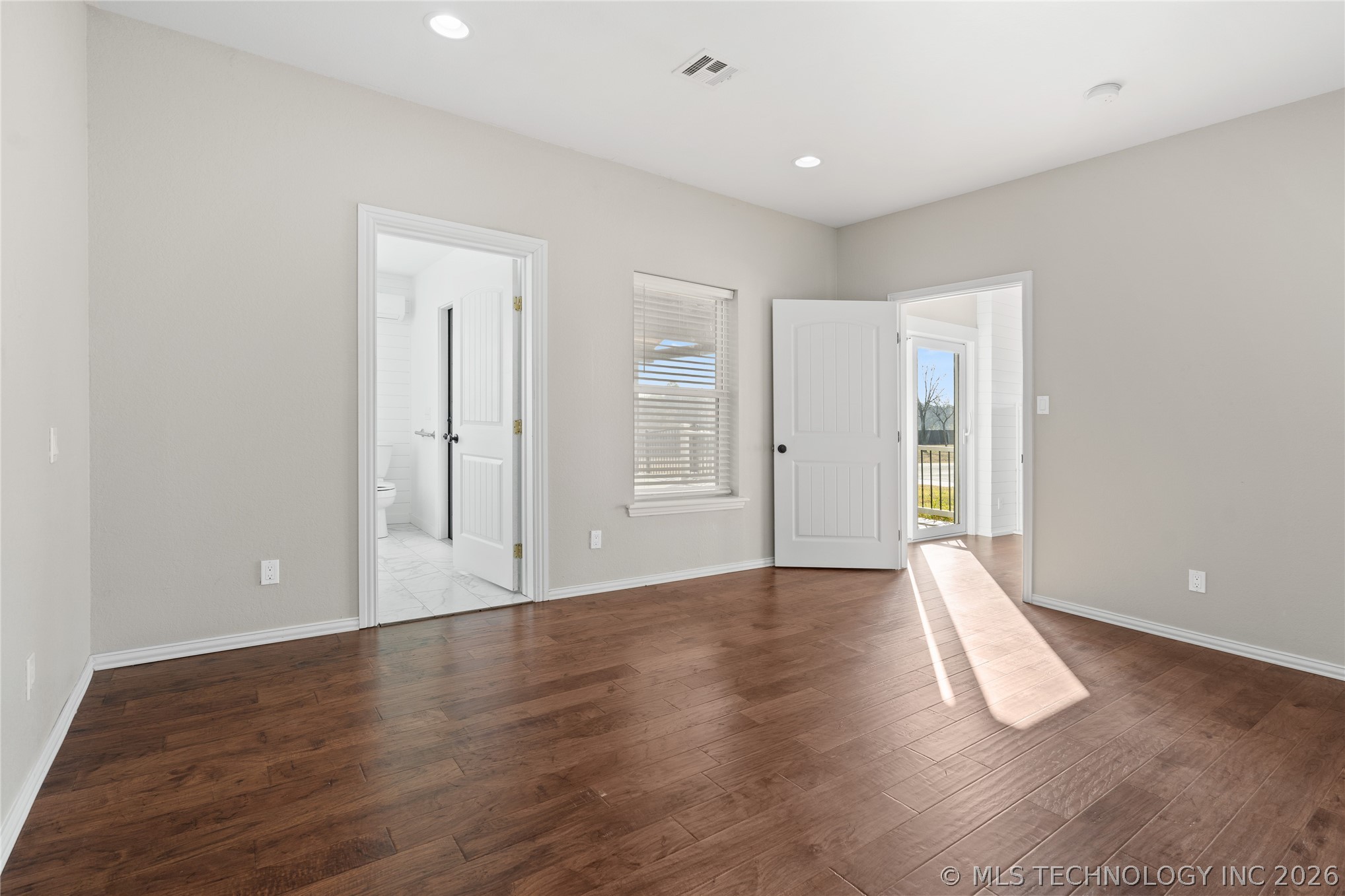 335 Travertine Property Photo 21