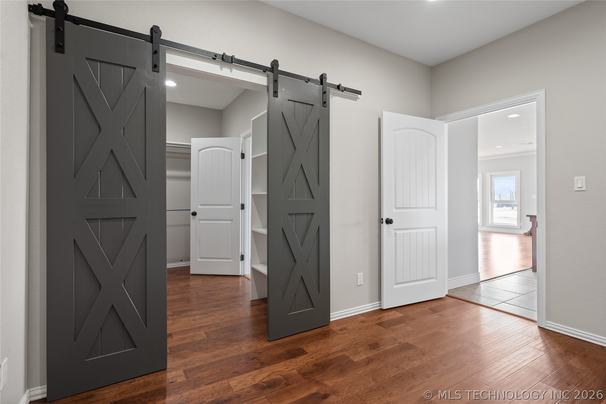 335 Travertine Property Photo 25