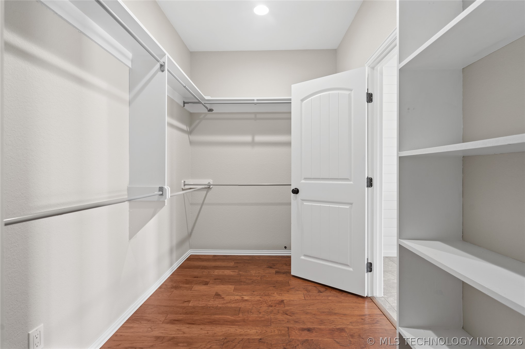 335 Travertine Property Photo 26