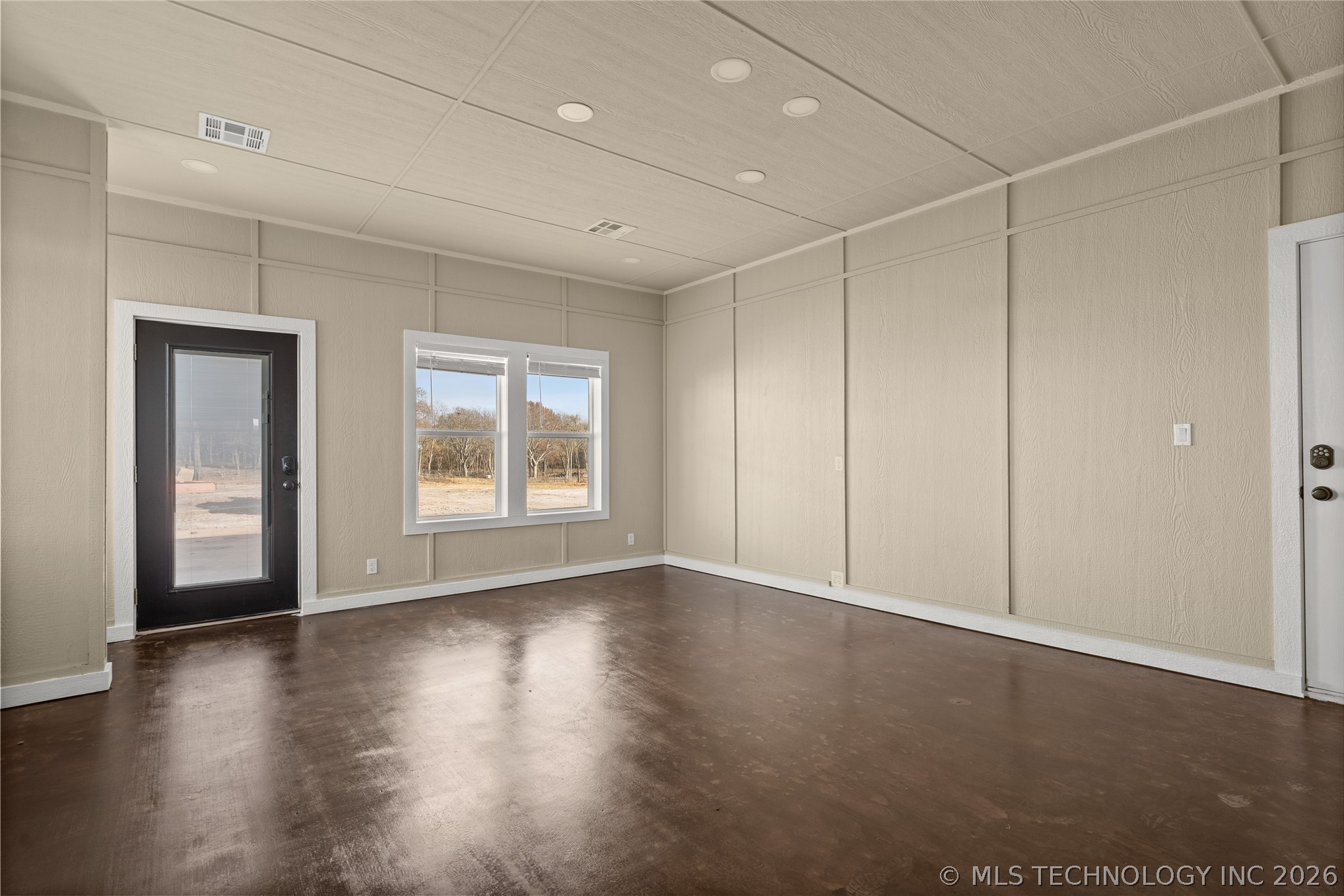 335 Travertine Property Photo 29