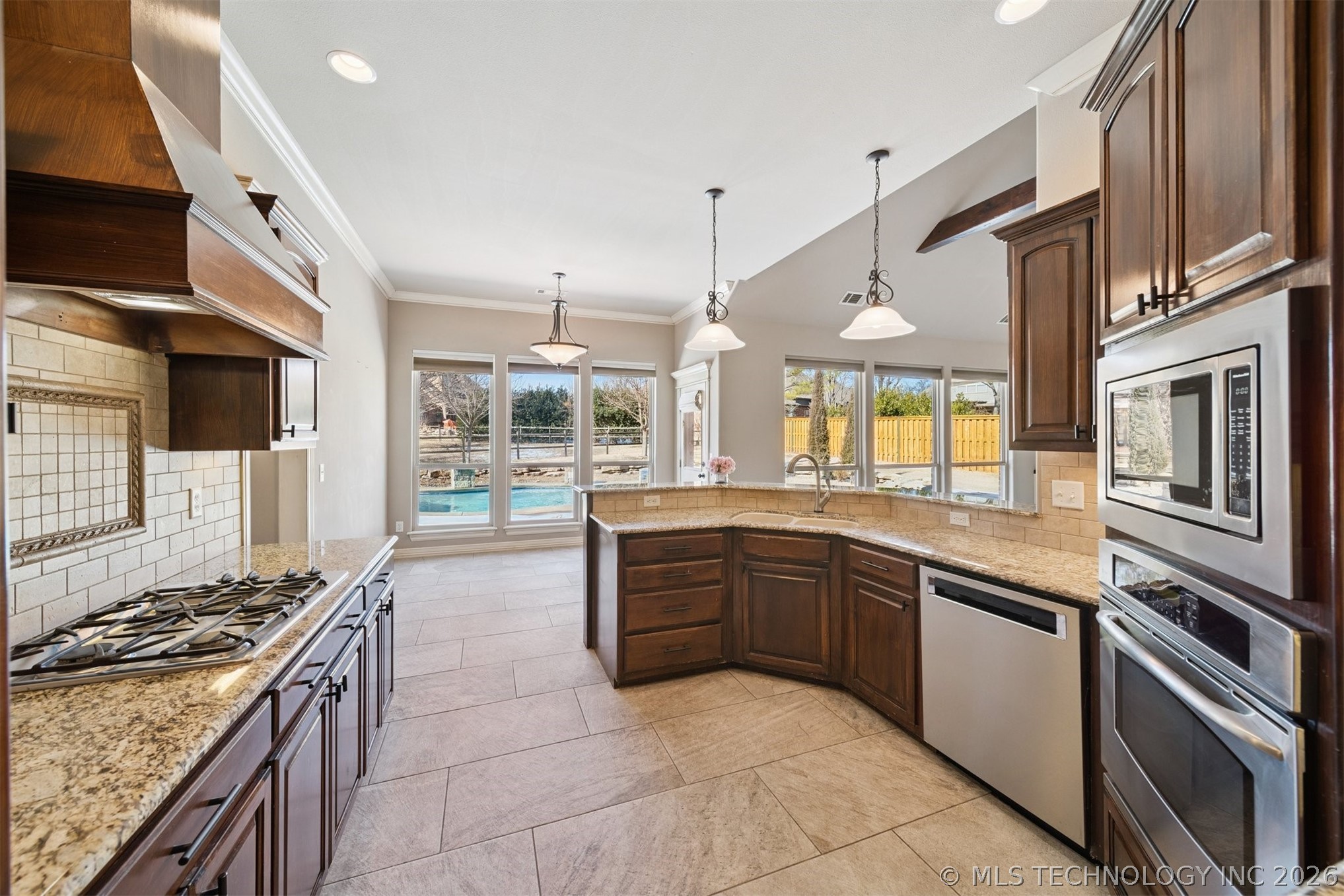 14812 S 53rd East Avenue Property Photo 25