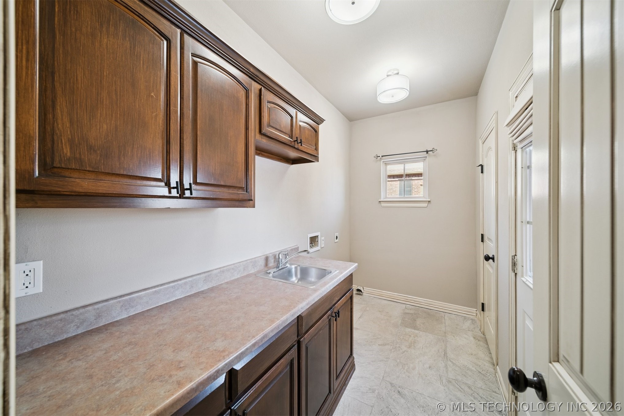 14812 S 53rd East Avenue Property Photo 31