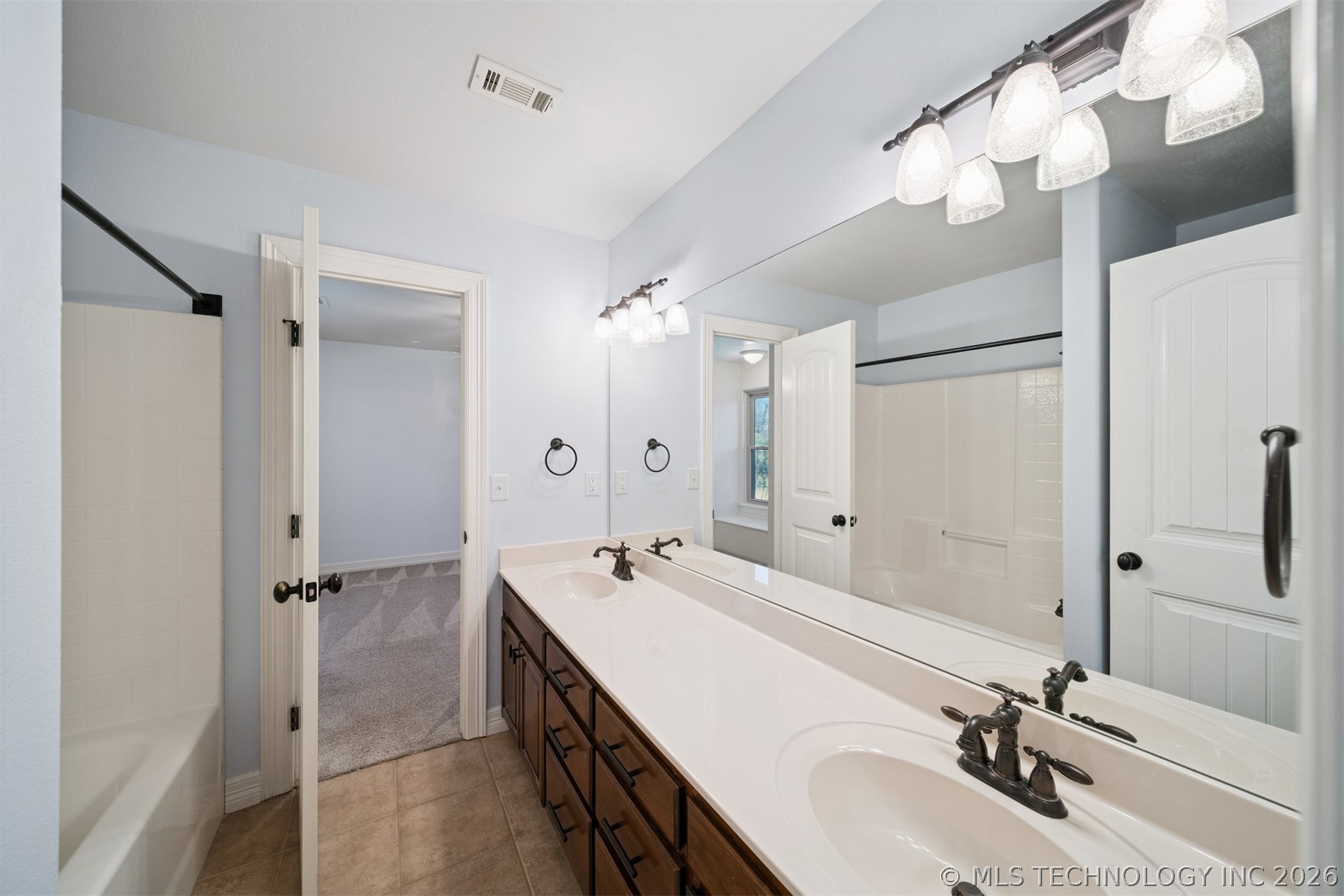 14812 S 53rd East Avenue Property Photo 41