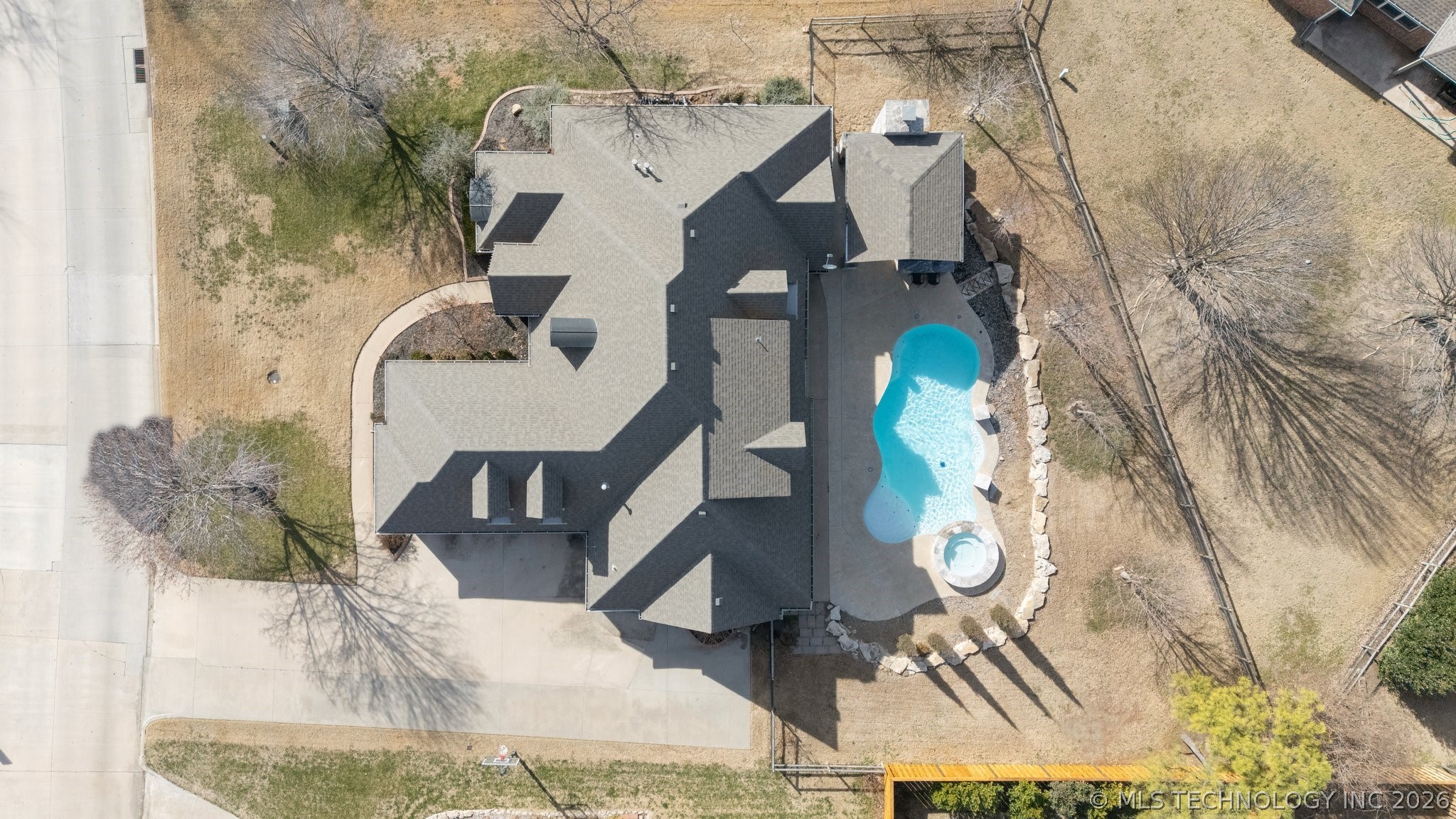 14812 S 53rd East Avenue Property Photo 66