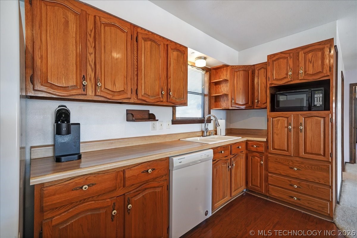 114177 S 4209 Property Photo 11