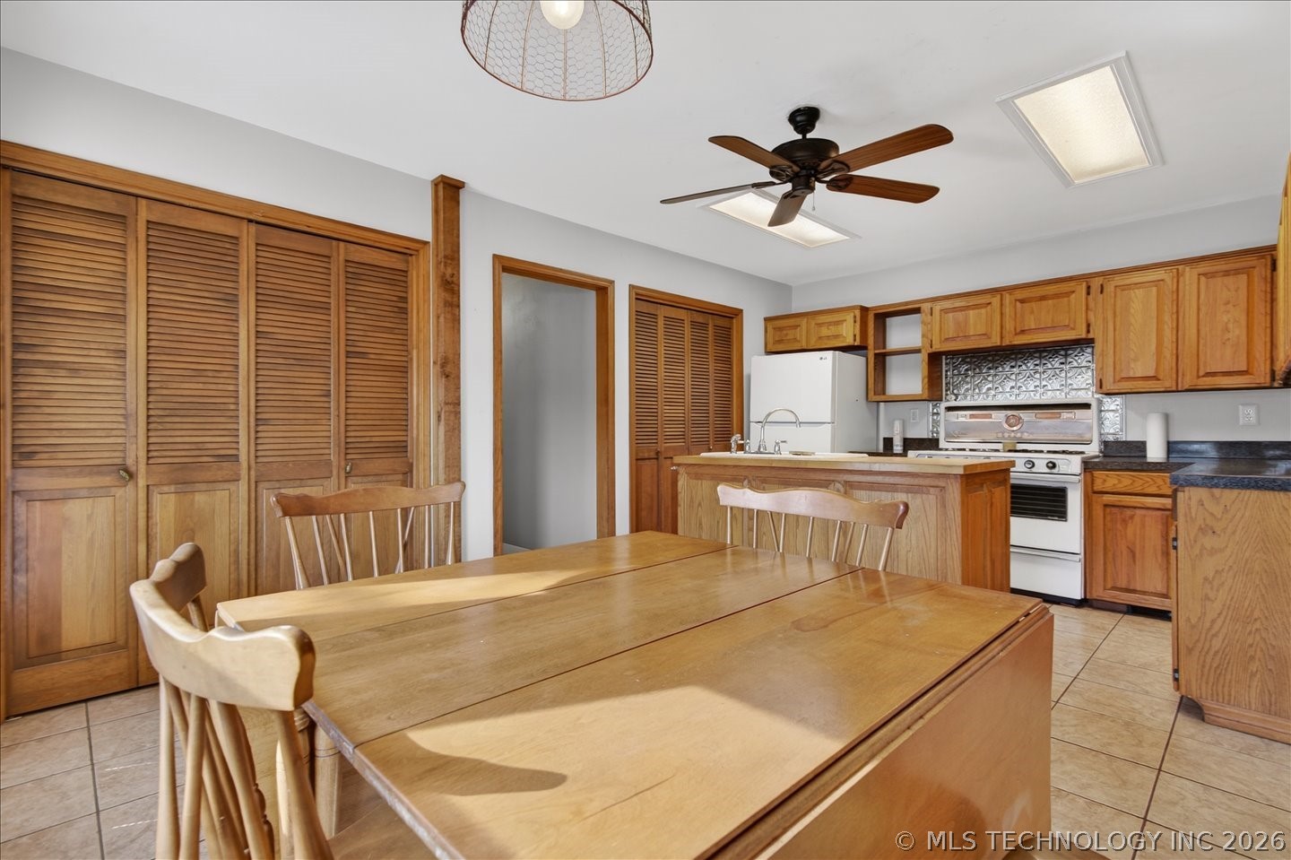 1513 Leahy Avenue Property Photo 12