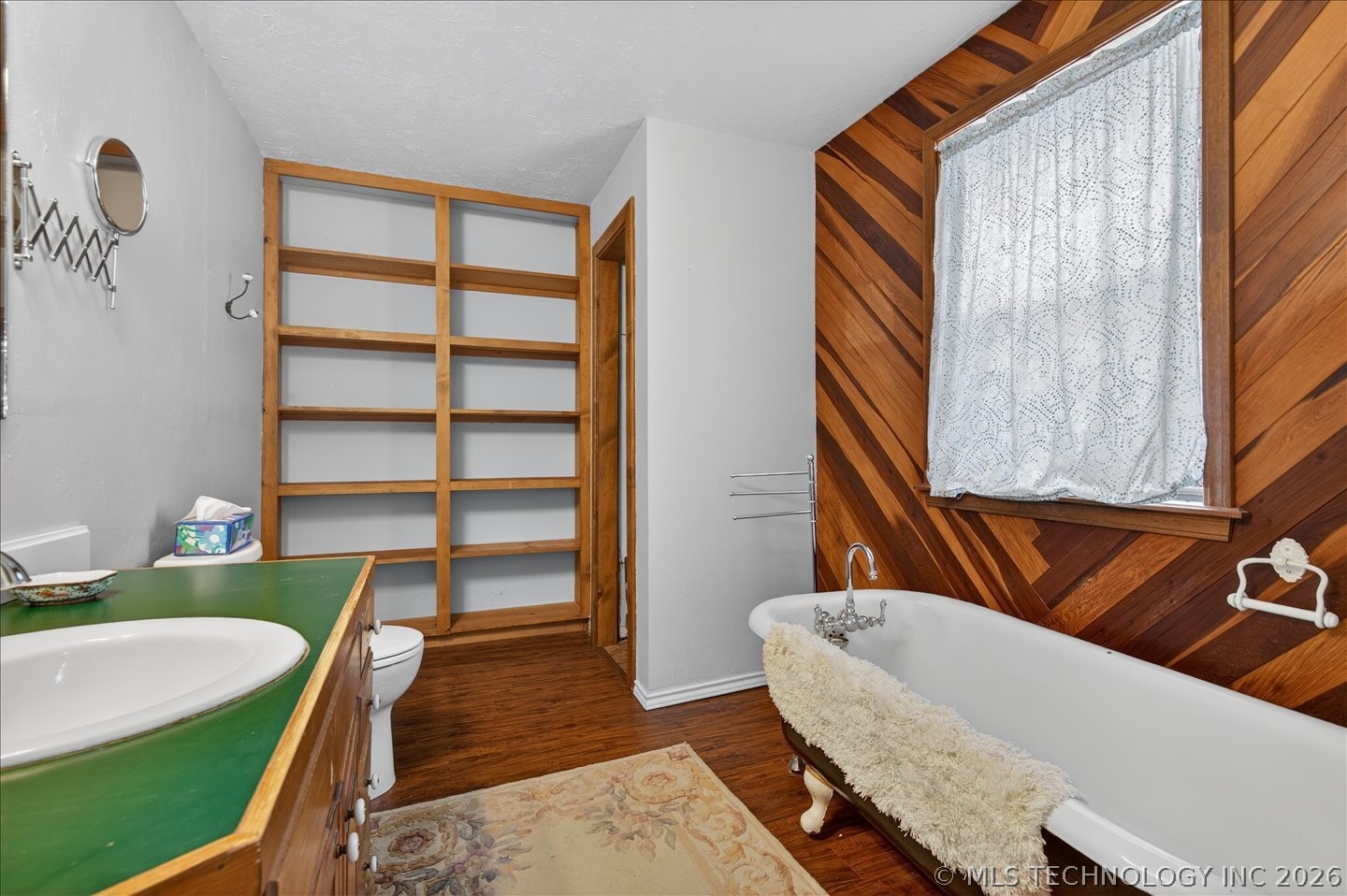 1513 Leahy Avenue Property Photo 23