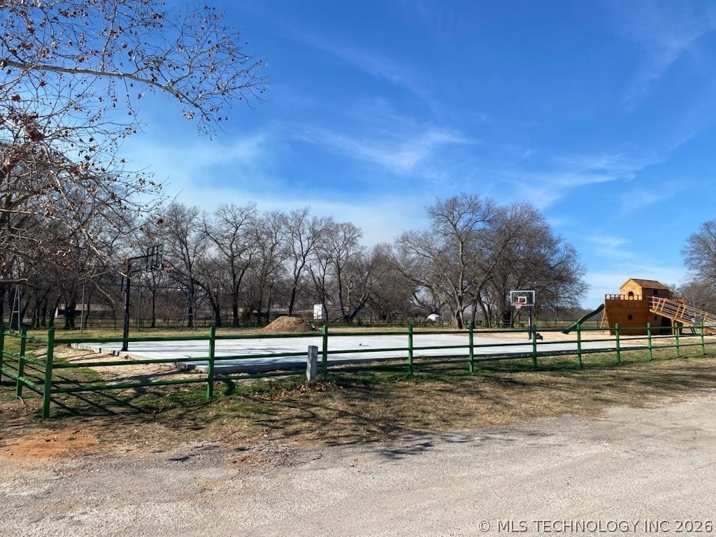 20417 Raven Road Property Photo 22