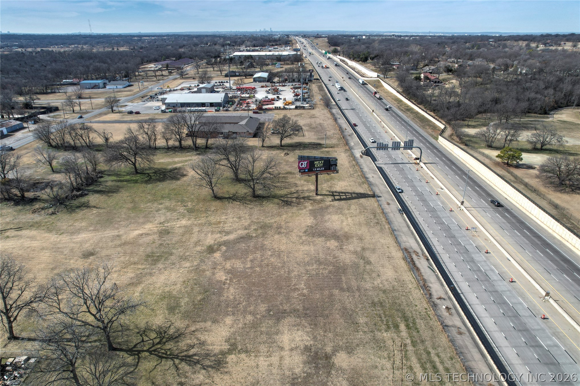 18415 E Admiral Place Property Photo 8