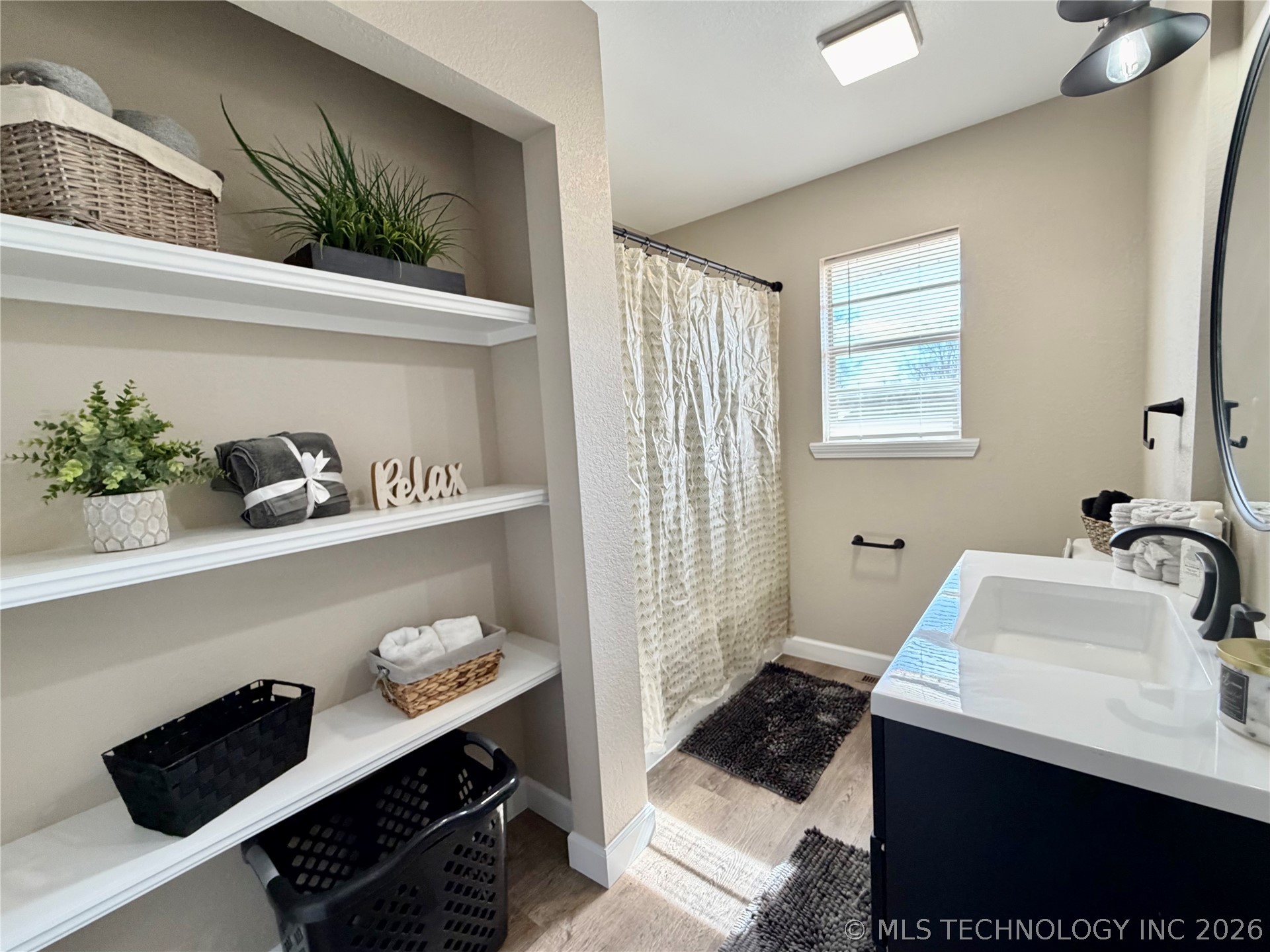 810048 S Main Street Property Photo 4