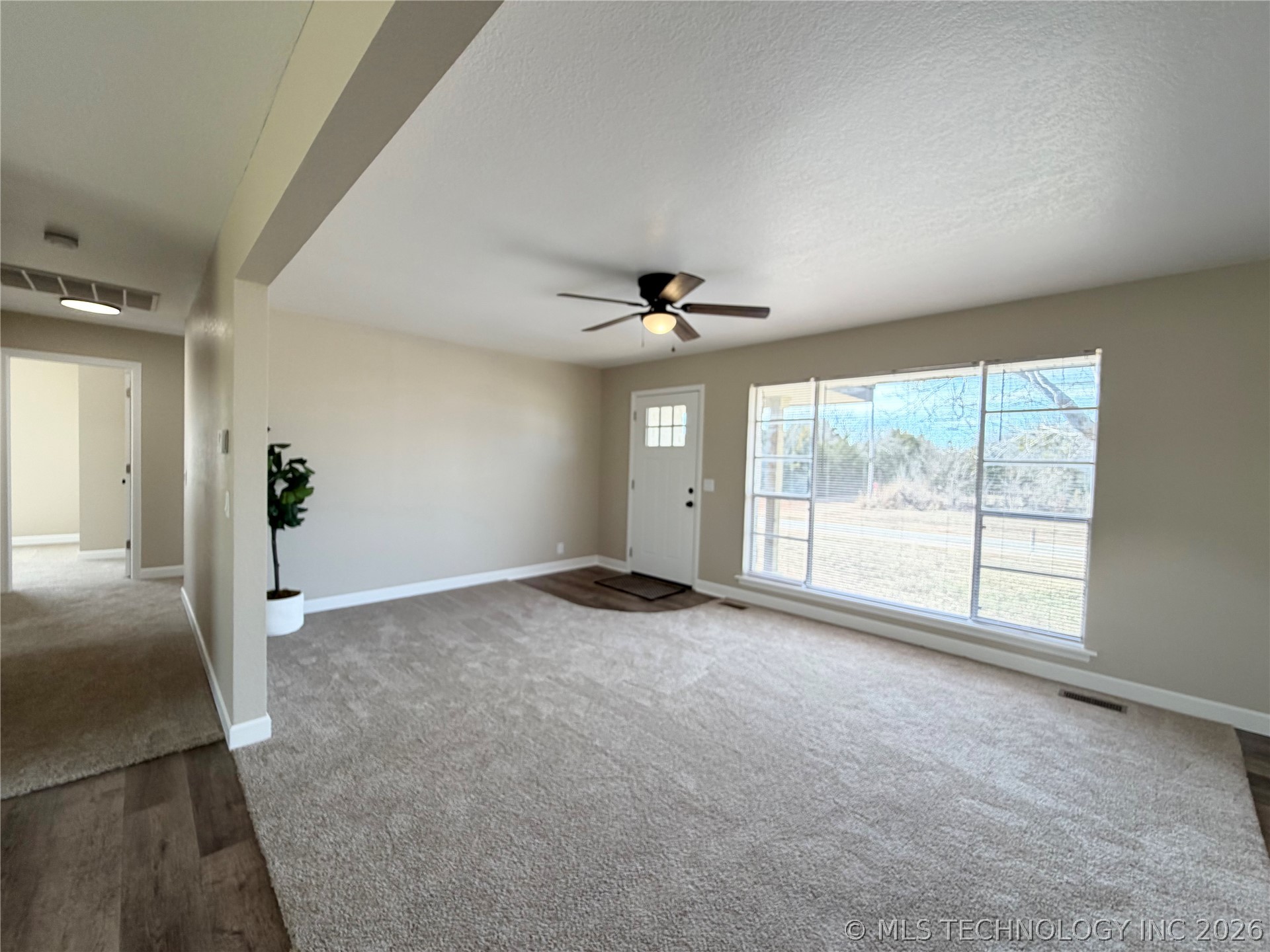 810048 S Main Street Property Photo 8