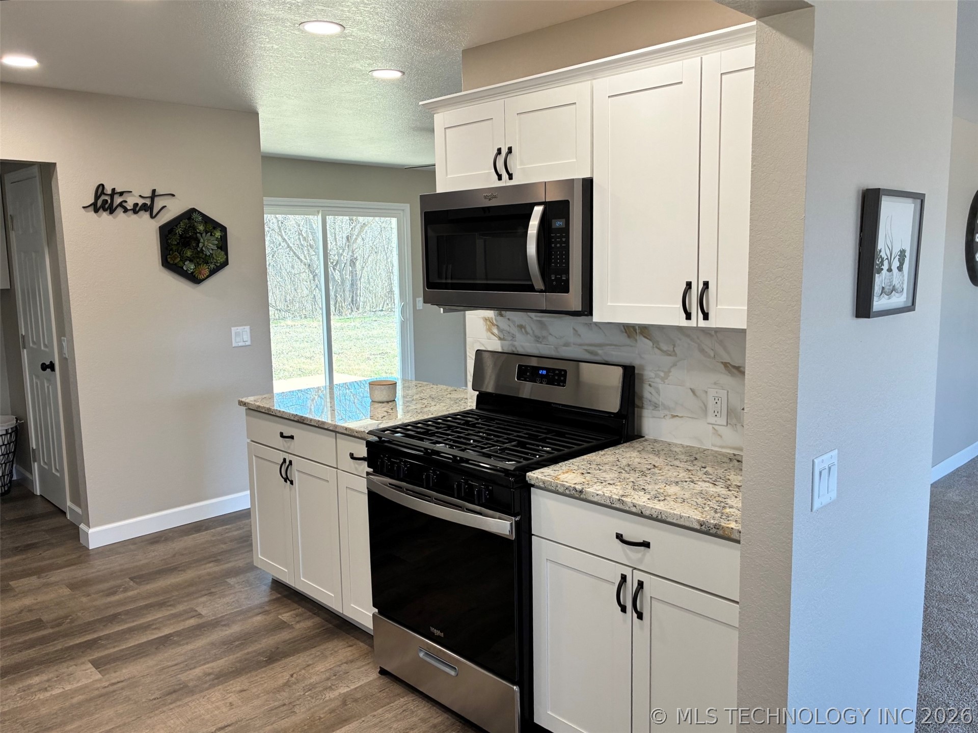 810048 S Main Street Property Photo 17