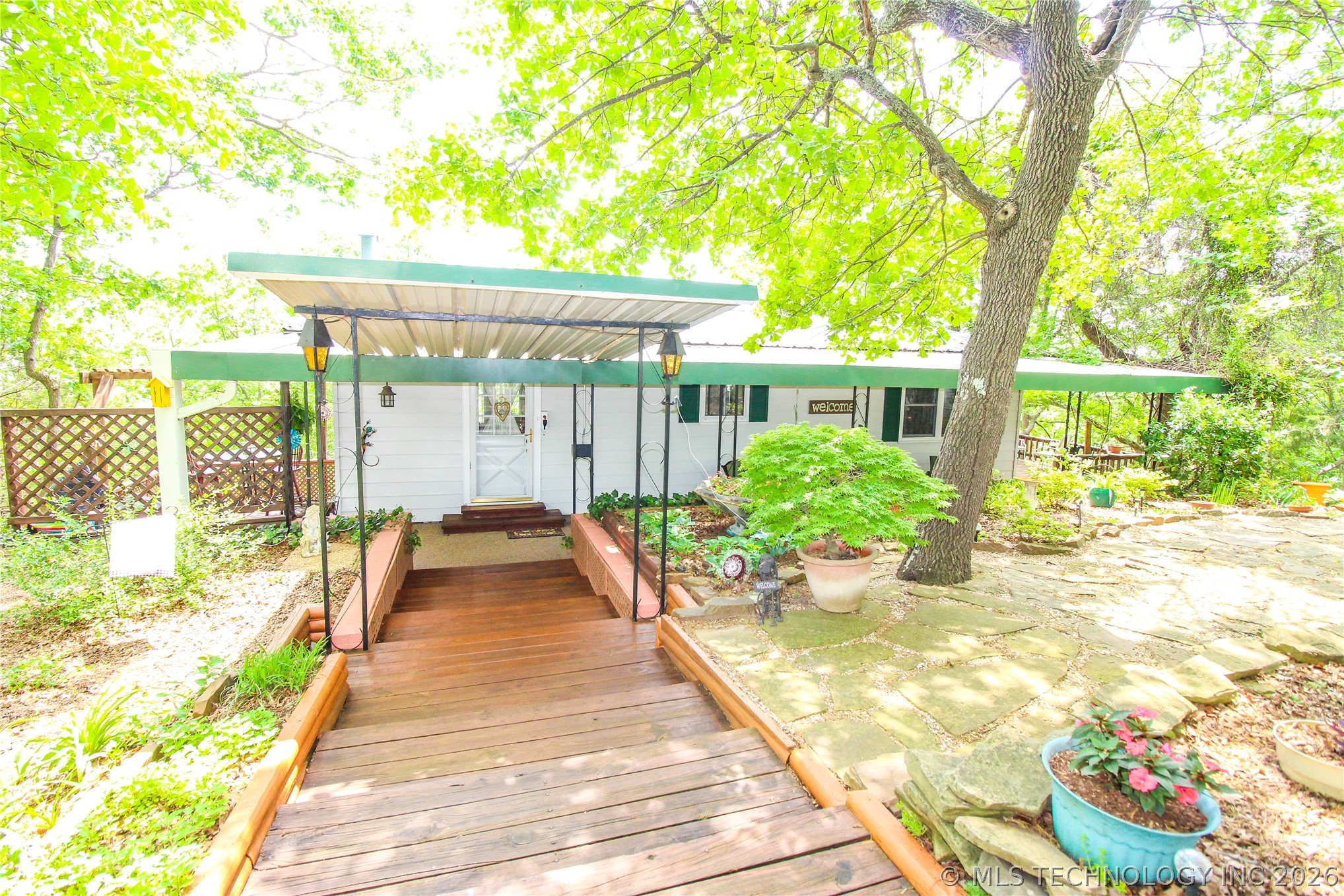 92 Lochview Lane Property Photo 1