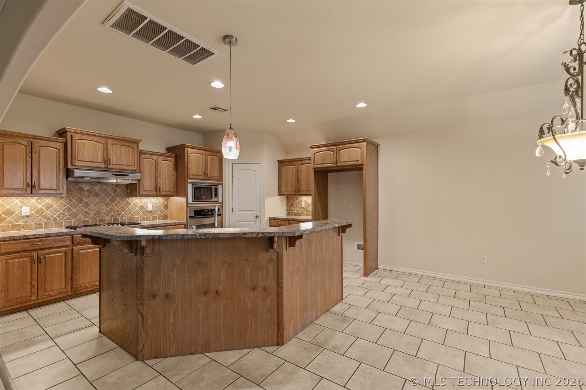 27644 E 113th Street Property Photo 15