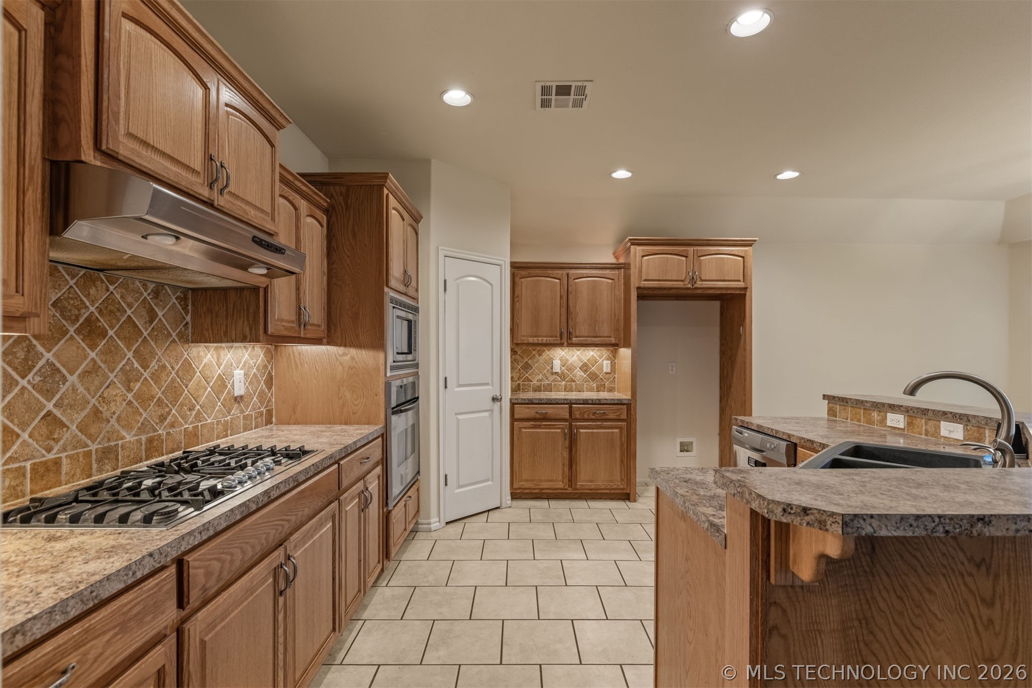 27644 E 113th Street Property Photo 17