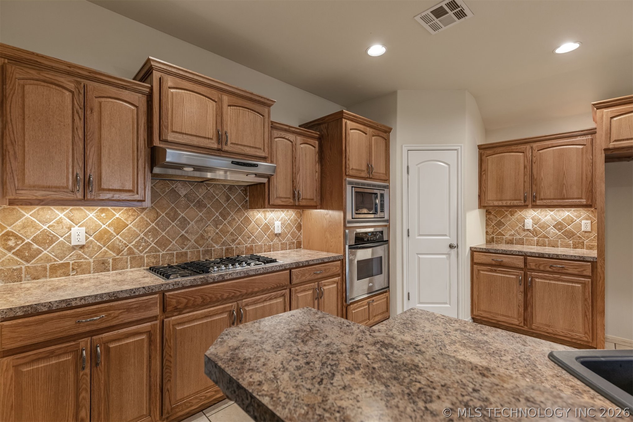 27644 E 113th Street Property Photo 18