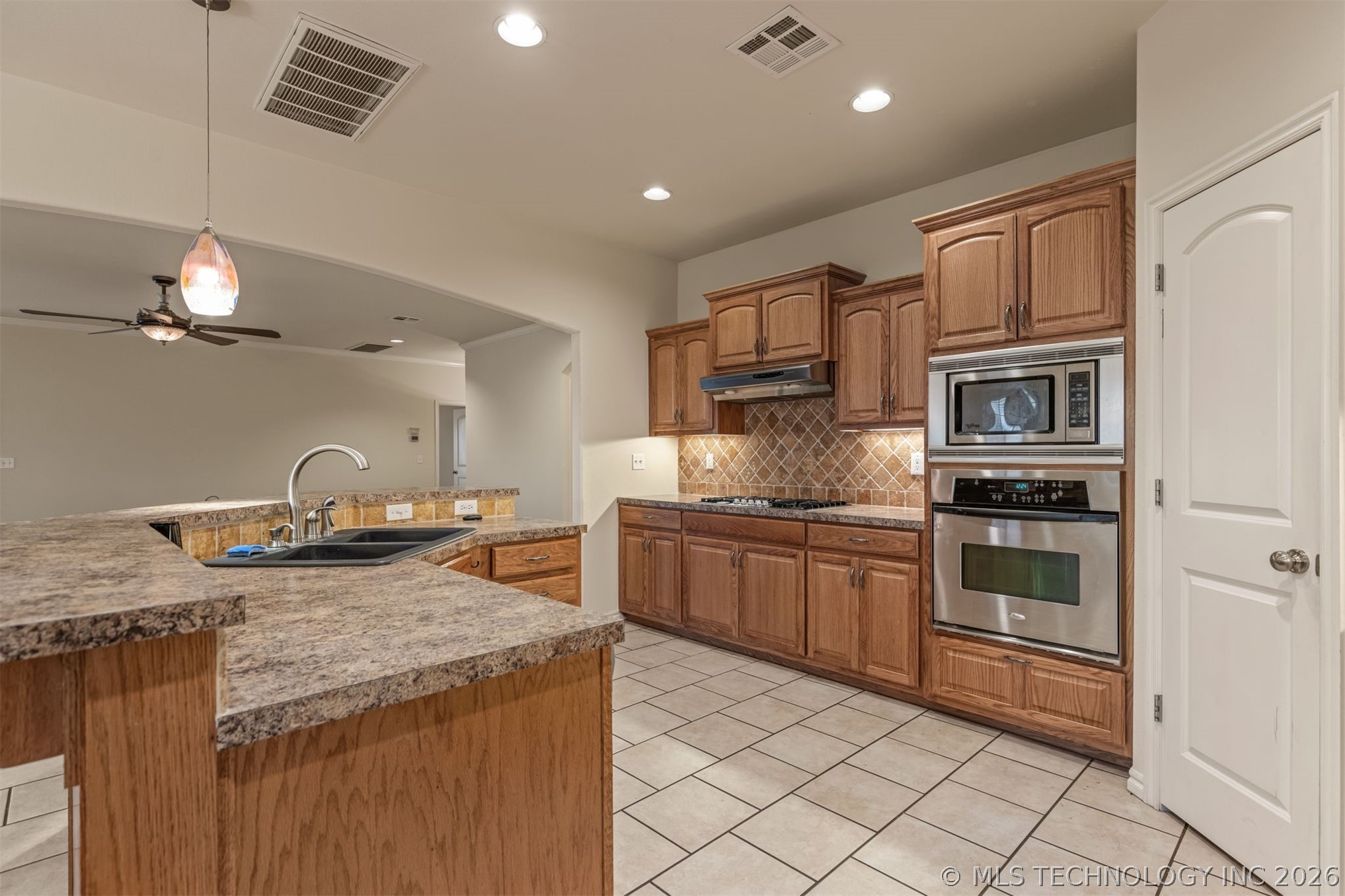 27644 E 113th Street Property Photo 23