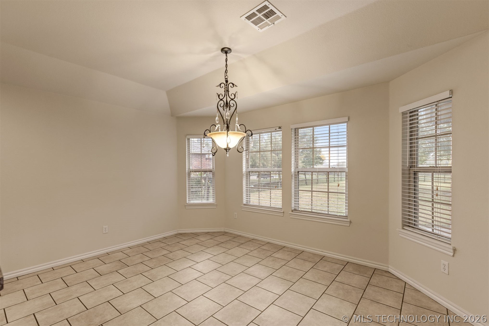 27644 E 113th Street Property Photo 25