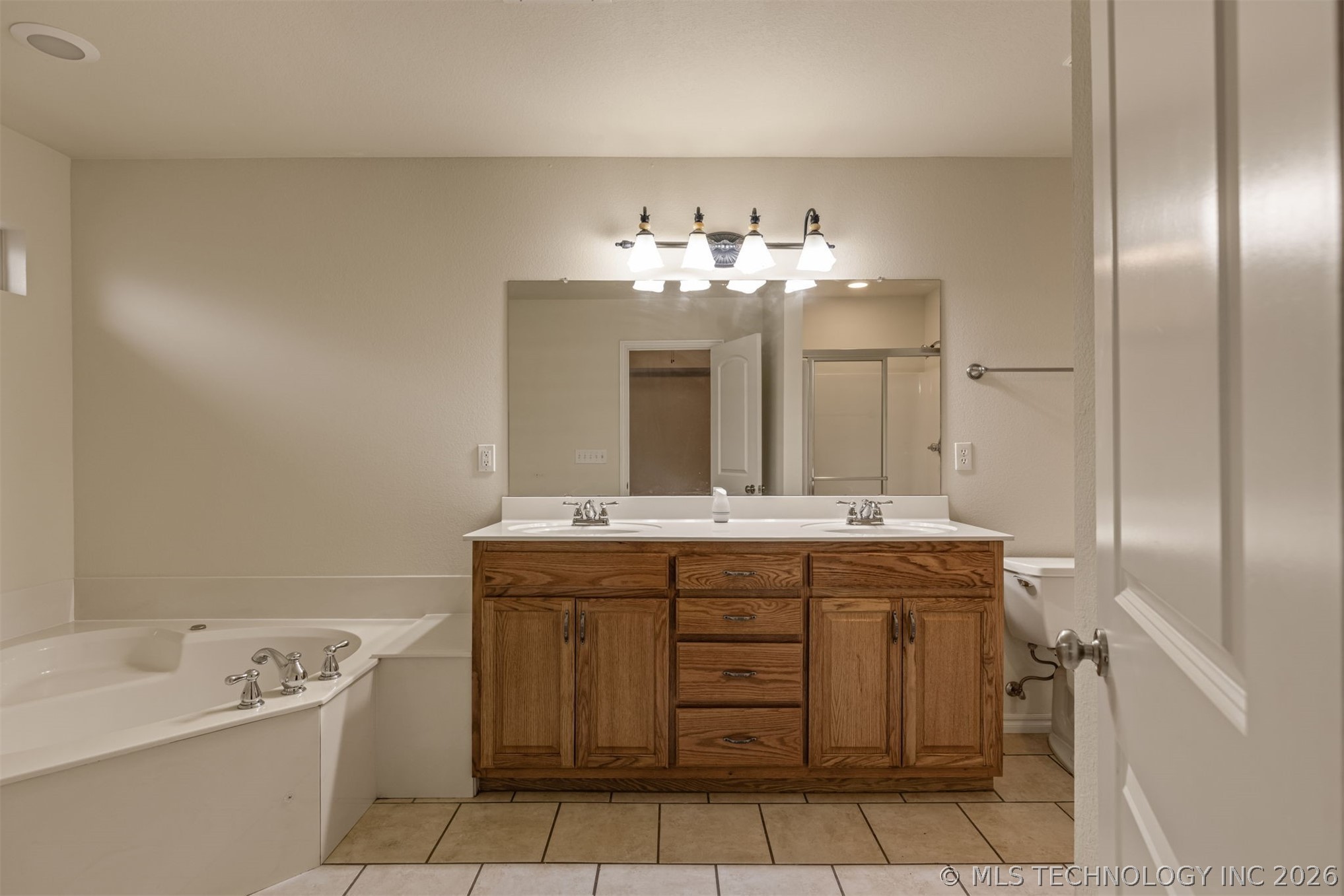 27644 E 113th Street Property Photo 28