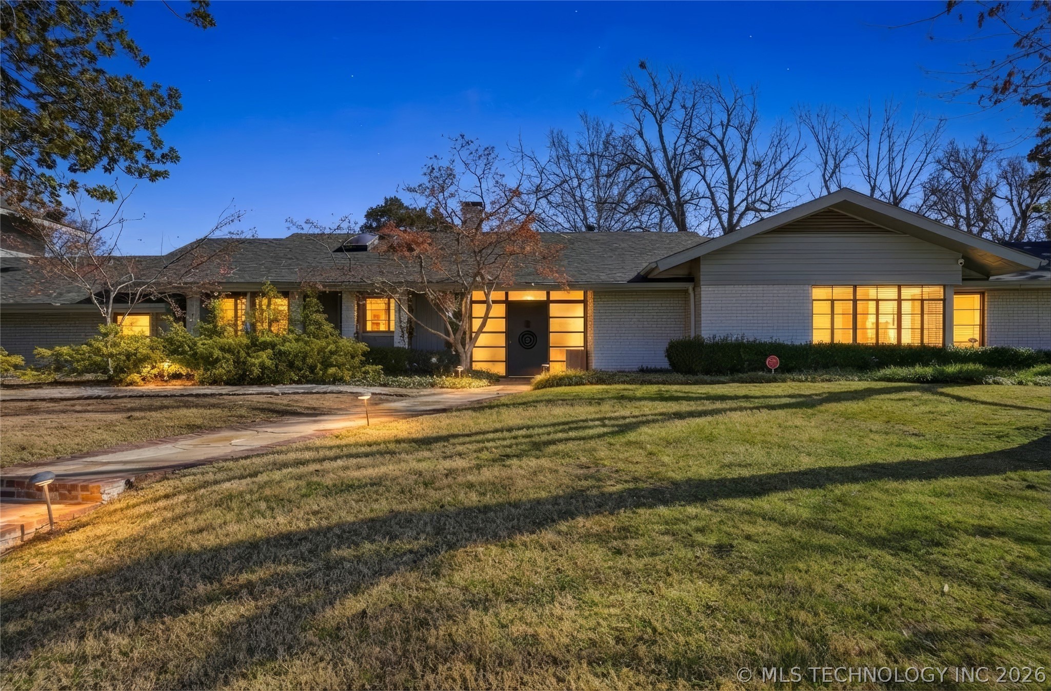 4123 S Victor Court Property Photo 1